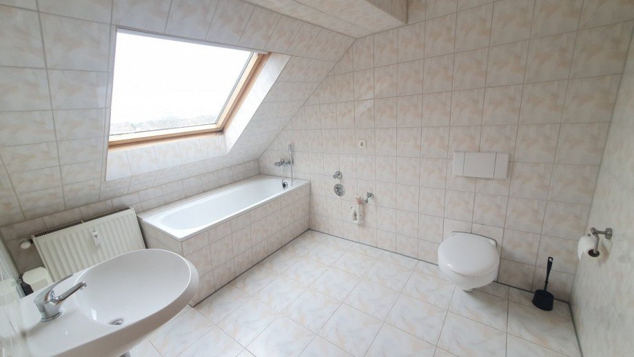 Bad Dachgeschosswohnung Oberhausen