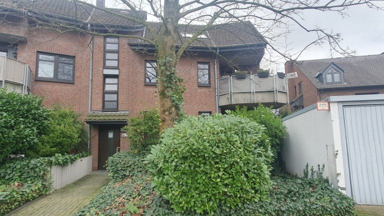Au�en Oberhausen Etagenwohnung Vermietet! Sch�ne 2,5 Raum-Wohnung mit Balkon und Garage!