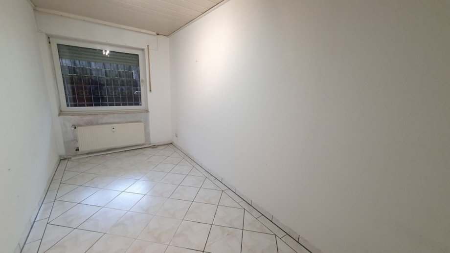 Schlafzimmer Souterrain Erdgeschosswohnung Duisburg