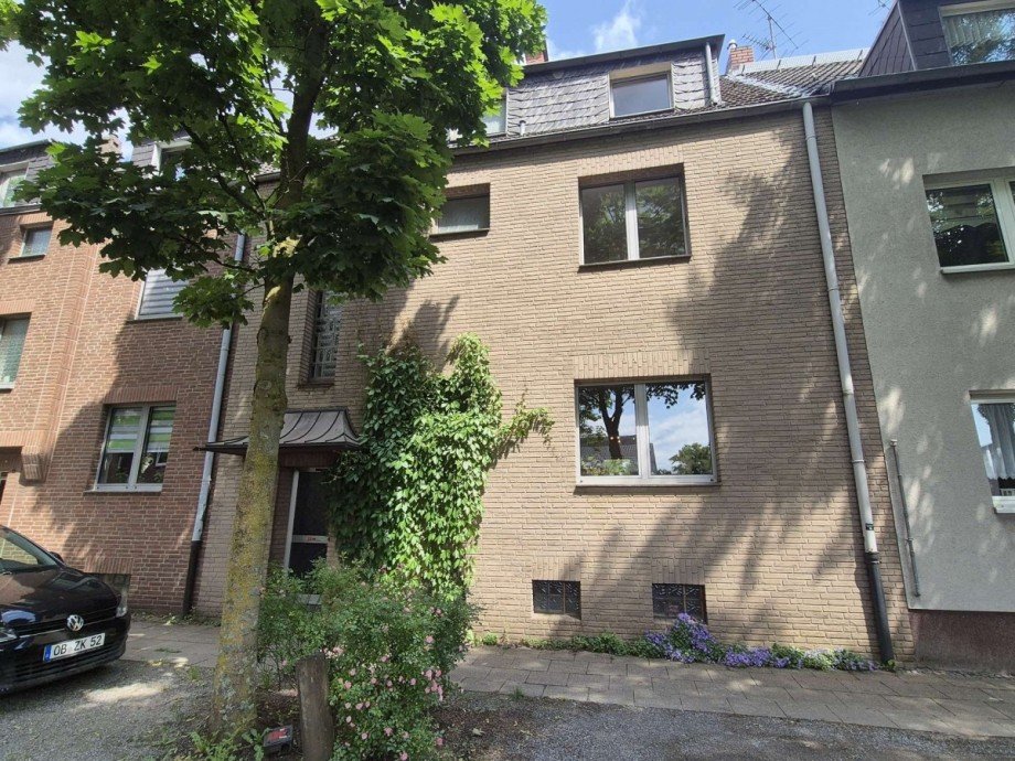 Front Einfamilienhaus Oberhausen