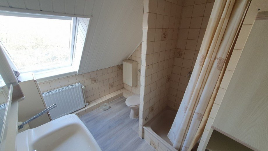 Bad Appartement Dachgeschosswohnung Oberhausen