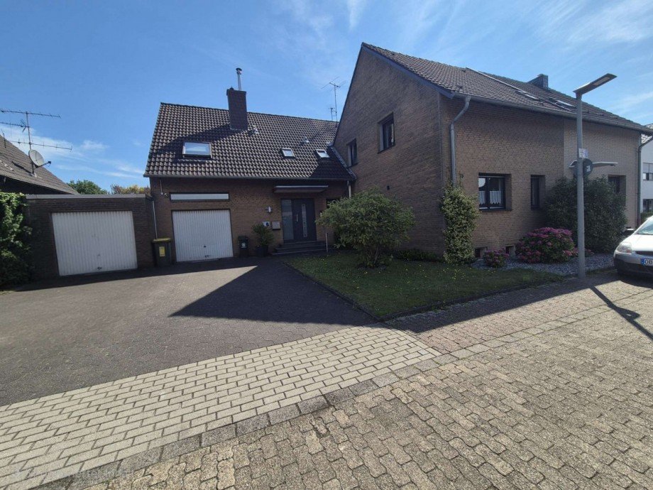 Front Etagenwohnung Oberhausen