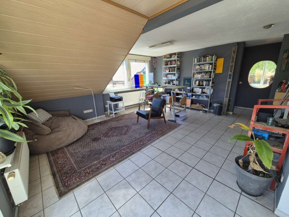 Wohnen DG WG 2 Zweifamilienhaus Oberhausen