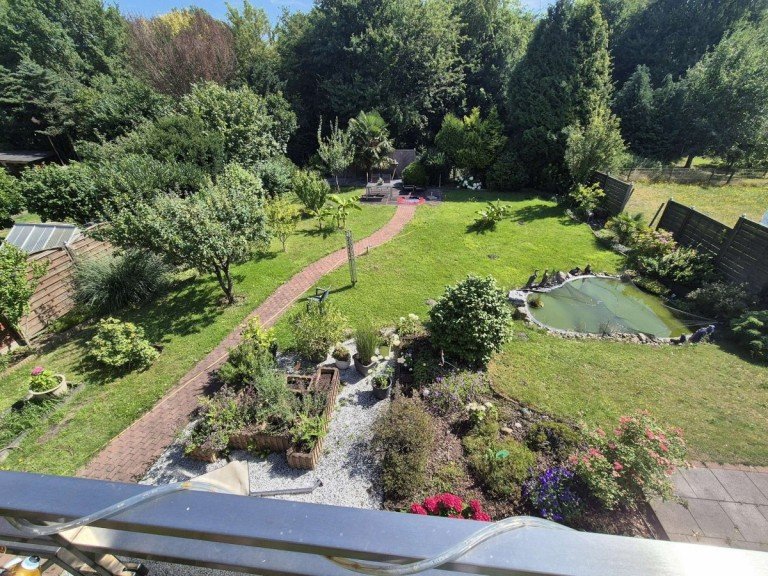 Garten Oberhausen Etagenwohnung Verkauft! Gro�e Wohnung mit optionalem Garten in einem gepflegten 2-Familienhaus!