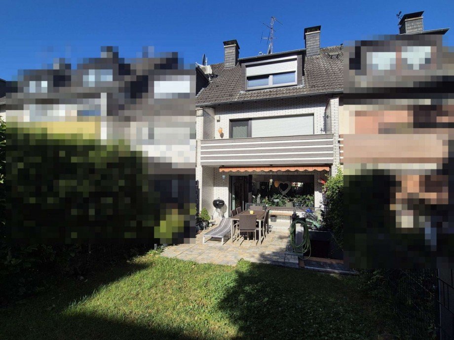 R�ckansicht Reihenmittelhaus Essen