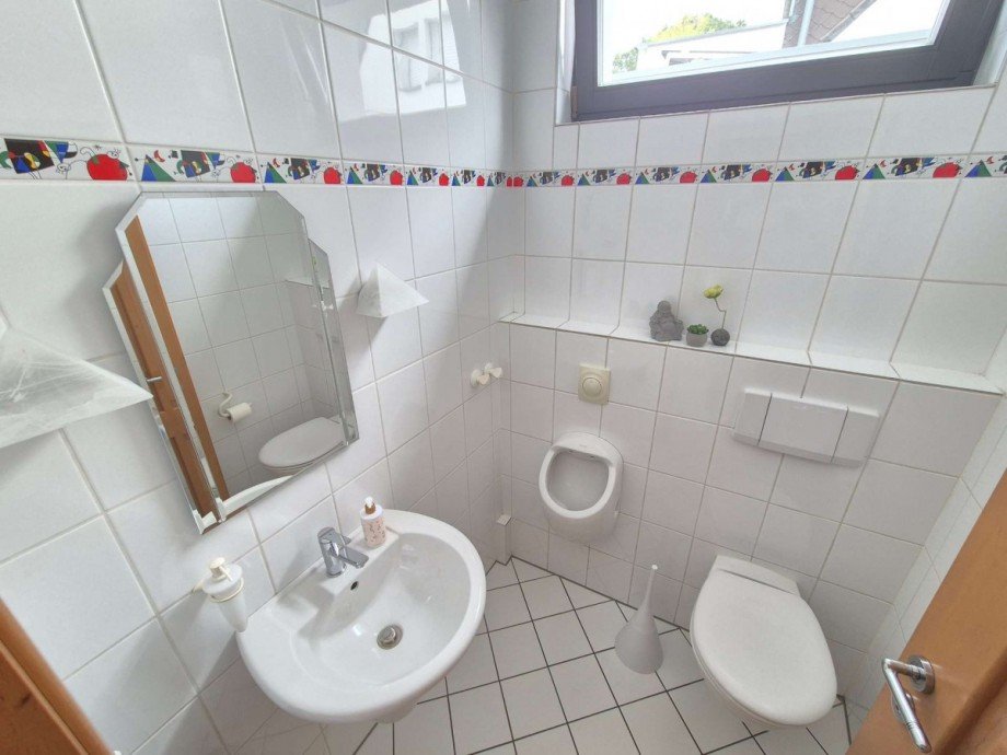 G�ste-WC Doppelhaush�lfte Oberhausen