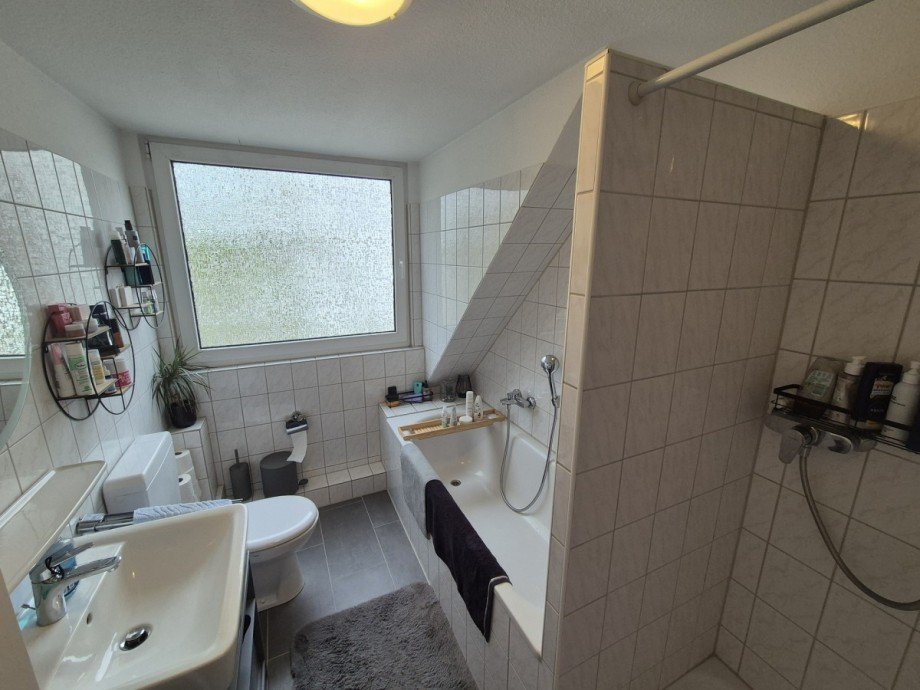 Bad Dachgeschosswohnung Oberhausen