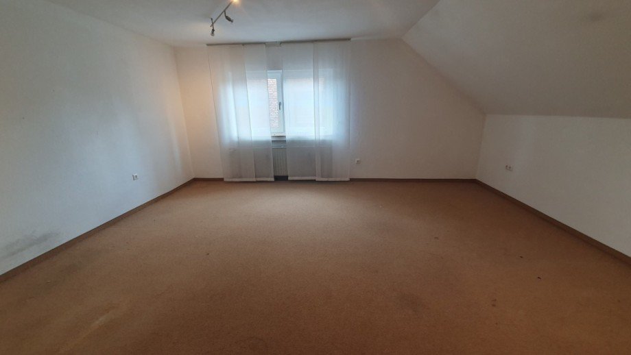 Wohnzimmer DG Zweifamilienhaus Dinslaken