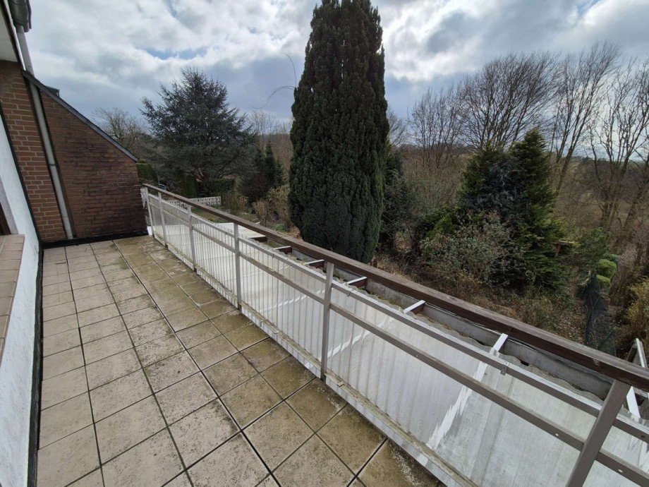 Balkon EG Doppelhaush�lfte Ratingen