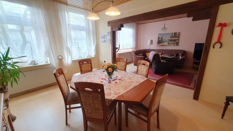 Wohnzimmer, Esszimmer Etagenwohnung Duisburg