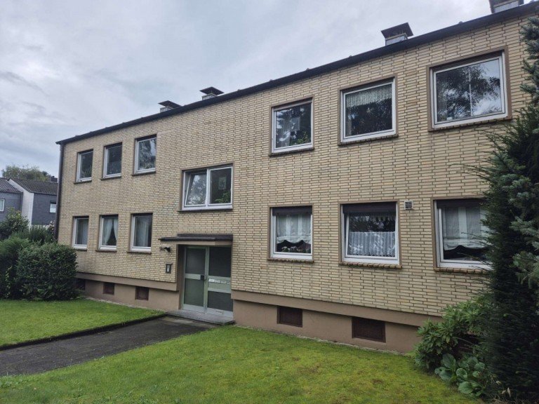 Front M�lheim an der Ruhr Wohnung VERKAUFT!! 3,5 Zimmer Erdgeschosswohnung in ruhiger Seitenstra�e!