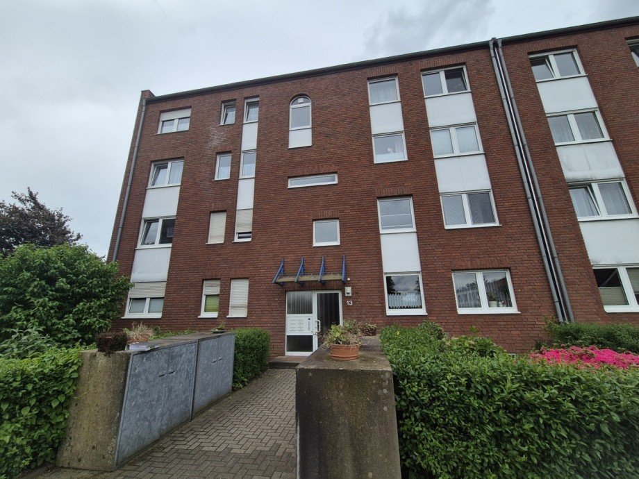 Front Etagenwohnung Oberhausen