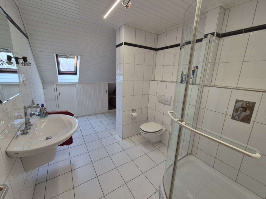 Bad Dachgeschosswohnung Oberhausen