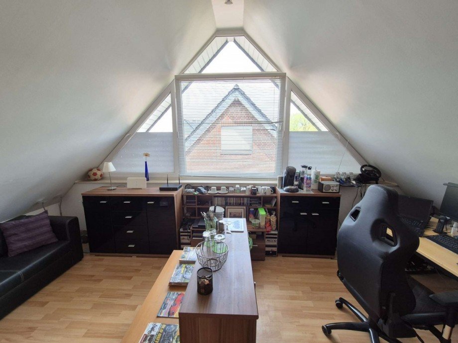 Spitzboden Doppelhaush�lfte Oberhausen